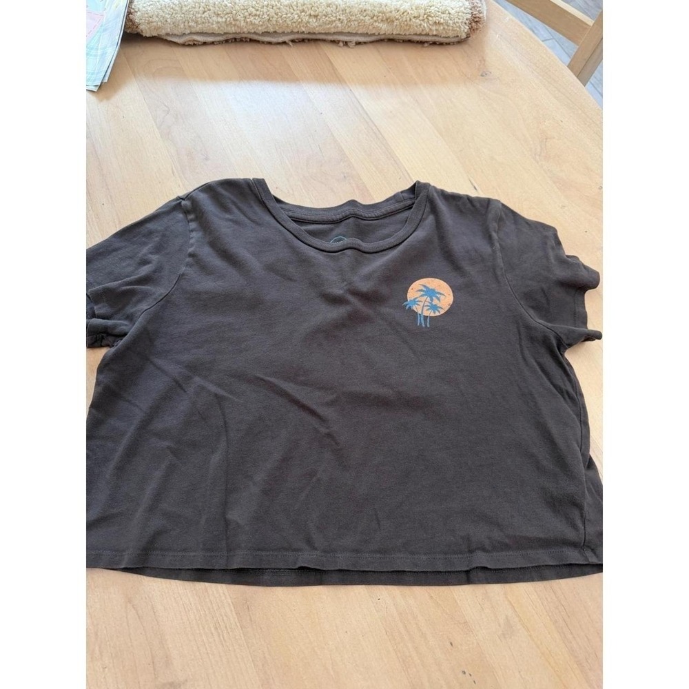 Pura Vida Surf Tour Graphic Crop Top Shirt Charcoal Gray Medium Boxy Tee